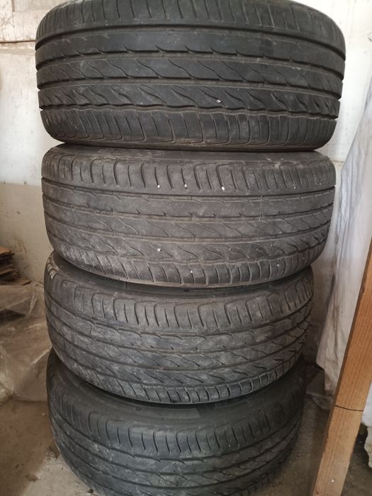 Шины с дисками на Мерседес