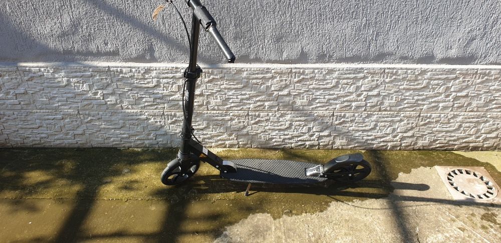 Bicicleta și trotinete