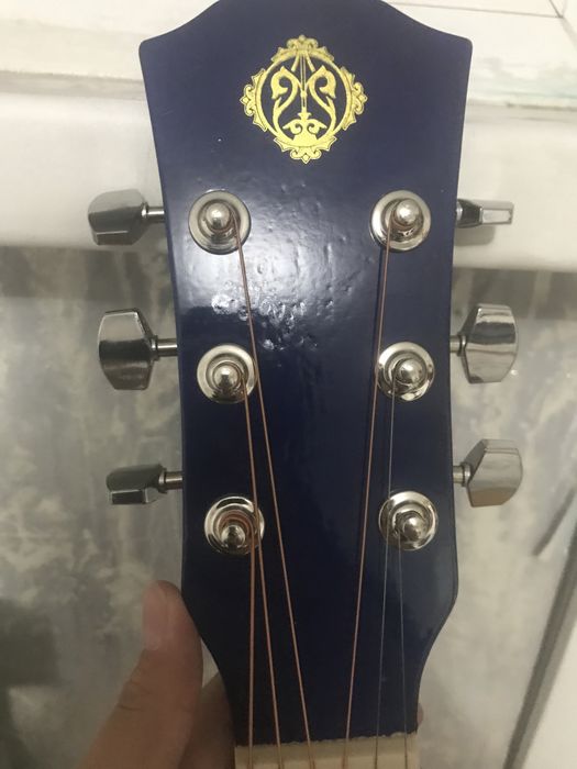 Гитара акулическая