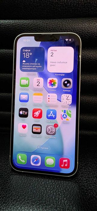 iPhone 13 128gb бял перфектен