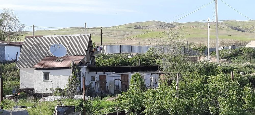 Продам дом на красном камне