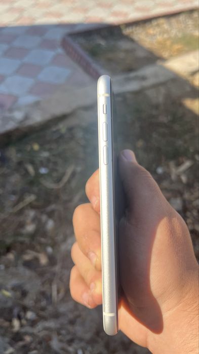Продам айфон 11 128гб