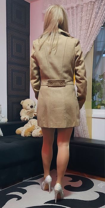 Дамско вталено палто