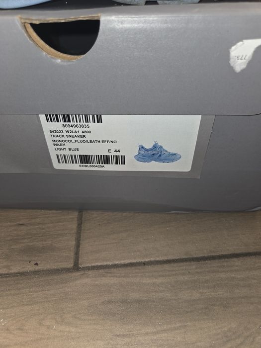 Balenciaga track full box baby blue reflective