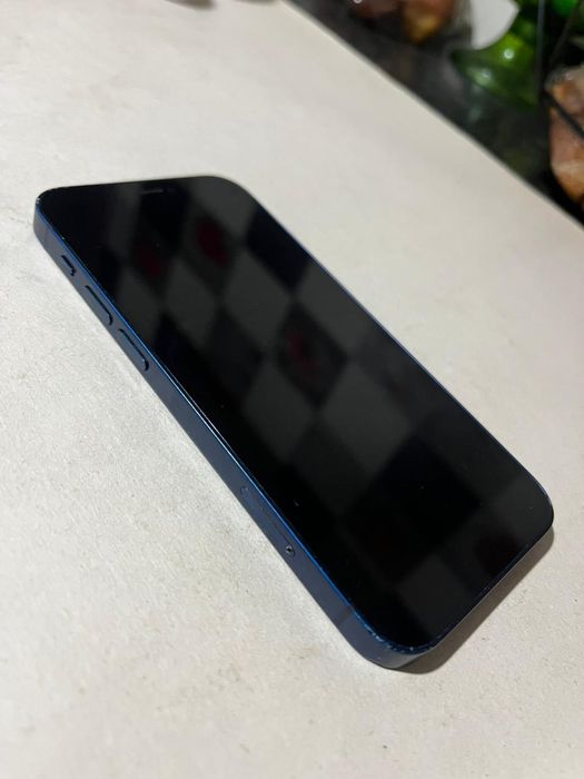 iPhone 12 , 64 ГБ