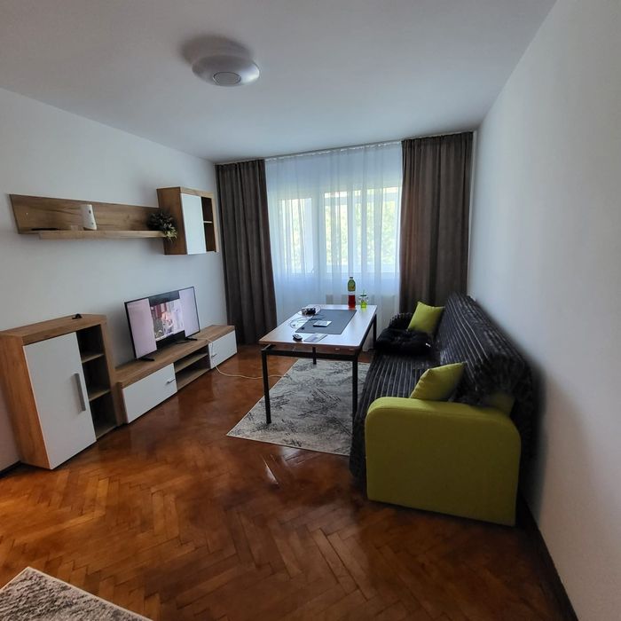 Inchiriez Apartament 2 camere!