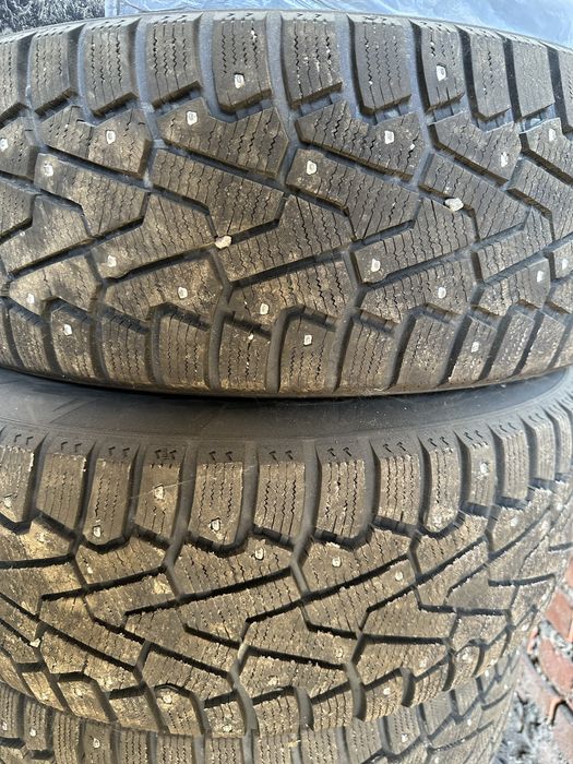 Продам зимнию резину с дисками