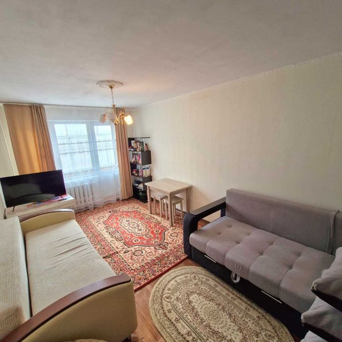 Продам однокомнатную квартиру на строителе на 3 этаже