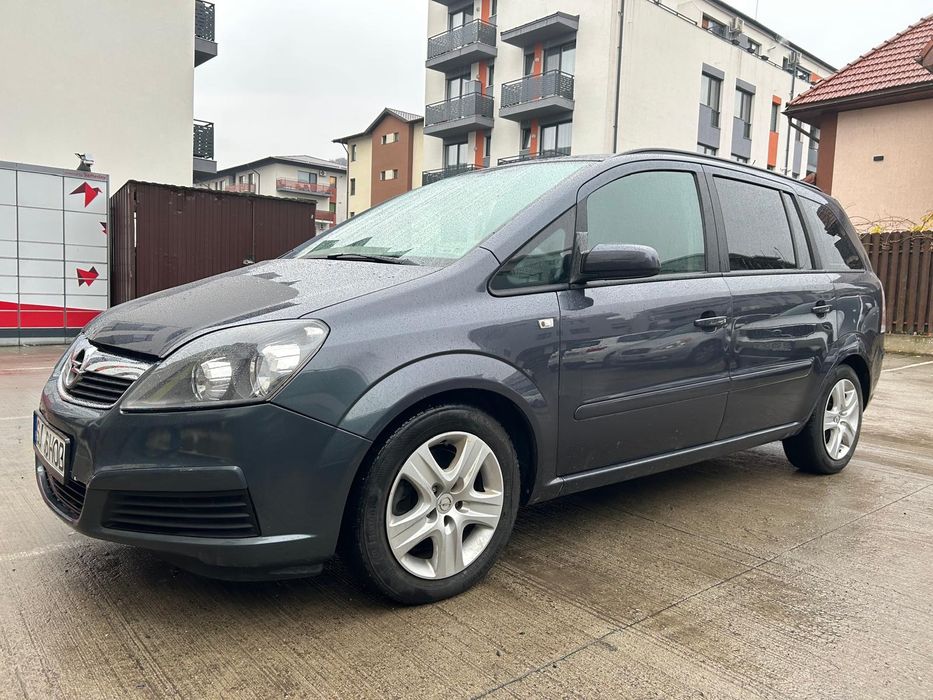 Vând Opel Zafira (dau și la schimb,ofer și diferență)