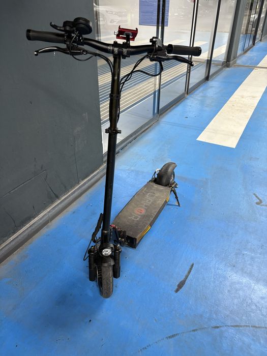 Vand trotineta in stare buna