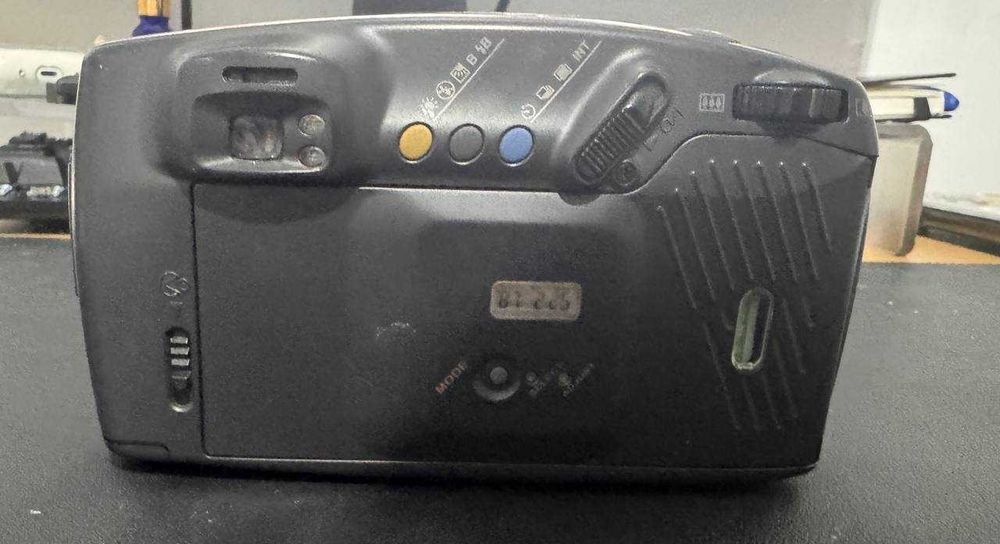 Филмов фотоапарат Pentax Zoom 105-R