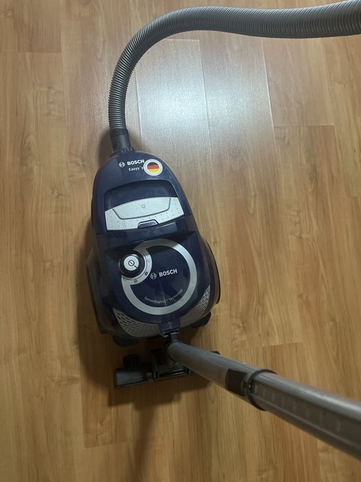 Продается пылесос      .