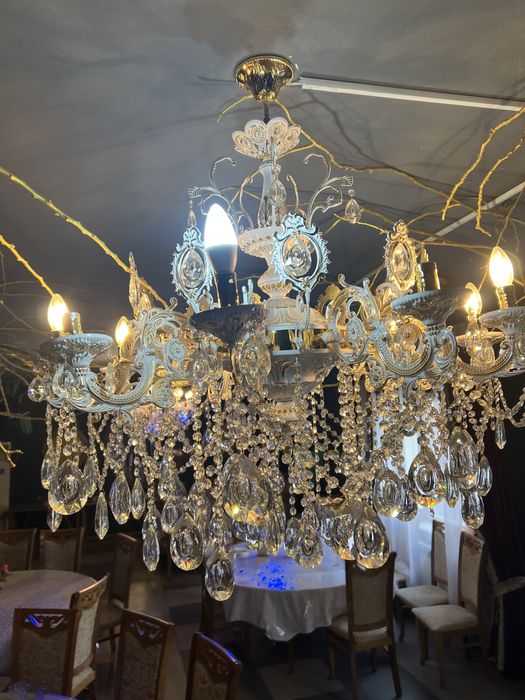 Люстра почти новое