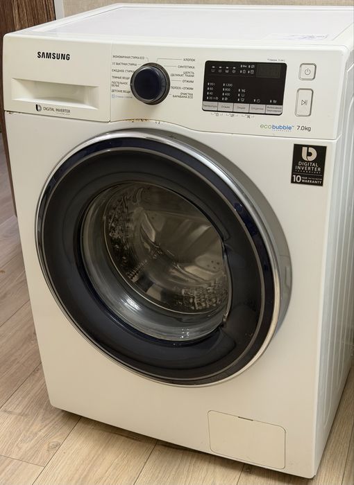 Продам машинку стиральную