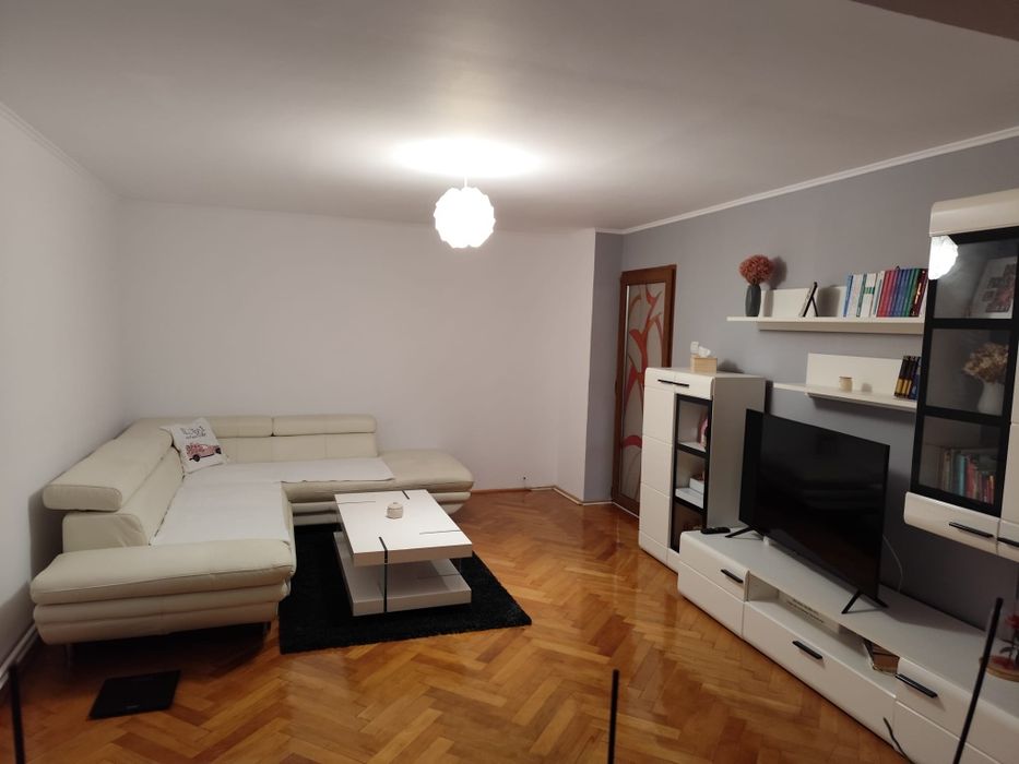 Apartament cu 4 camere Bloc 60 Scara C