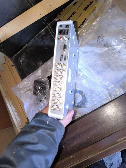 Sistem de supraveghere DVR Hikvision 16 canale