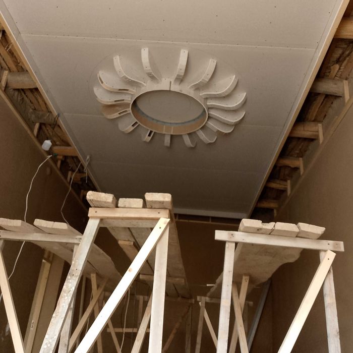 Gipsakarton usta plastk pol uramiz boshlang'ich narxi 27000 kelishamiz