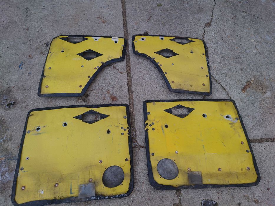 Fete usi ARO 244+accesorii