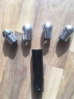 4 Prezoane antifurt MOPAR (USA) M 14x1,5 Hummer, Chrysler, Dodge etc.