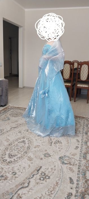 Продам платье бальное