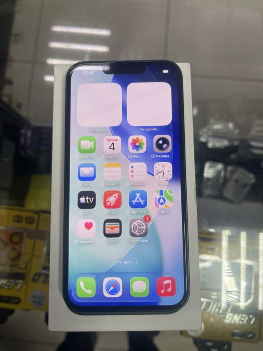 В продаже Айфон 13
