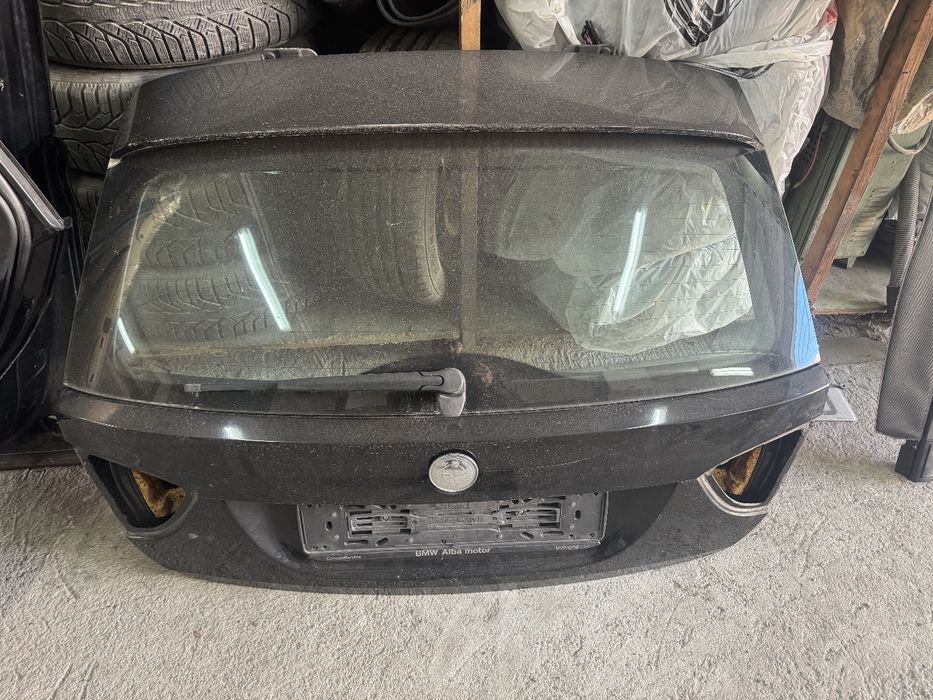 Капак БМВ е91 черен
