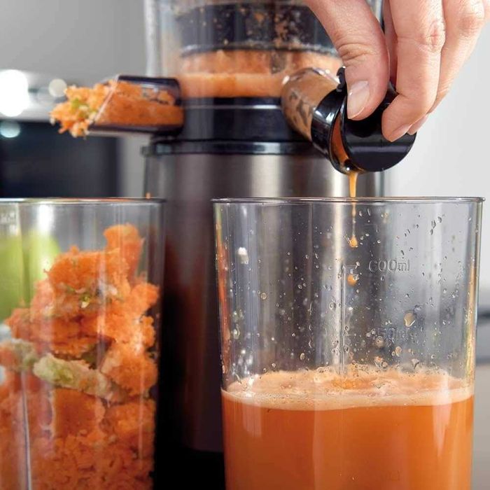 Бавнооборотна сокоизстисквачка Black+Decker (BXJE200E) 200W