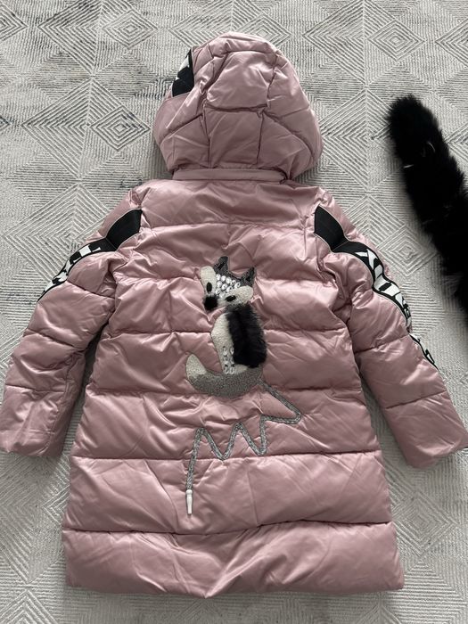 Продам очень теплую куртку для девочки
