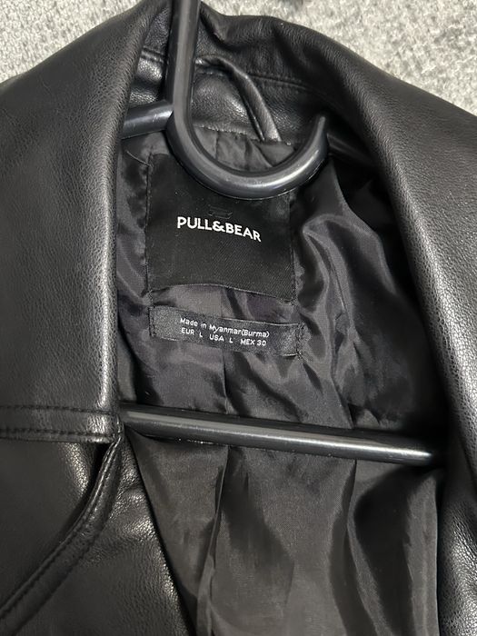 Кожаная куртка Pull&Bear
