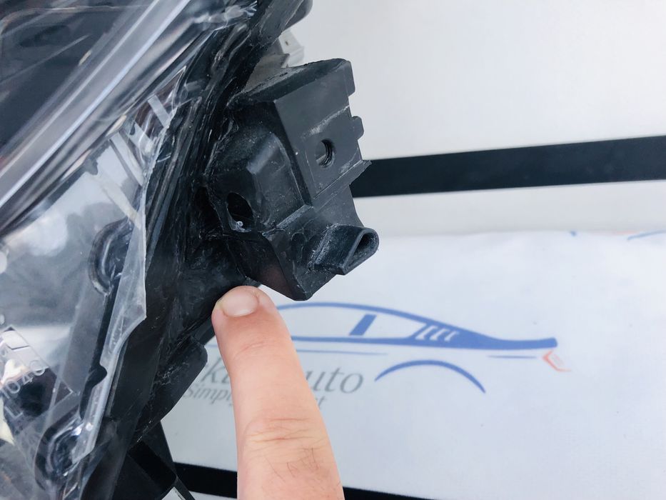 Far stanga Full Led Mazda 3 dupa 2015 cod b63c-51040