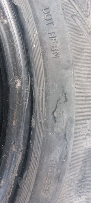 Гуми те са М+S едни те са 15ки едни те са 13ки