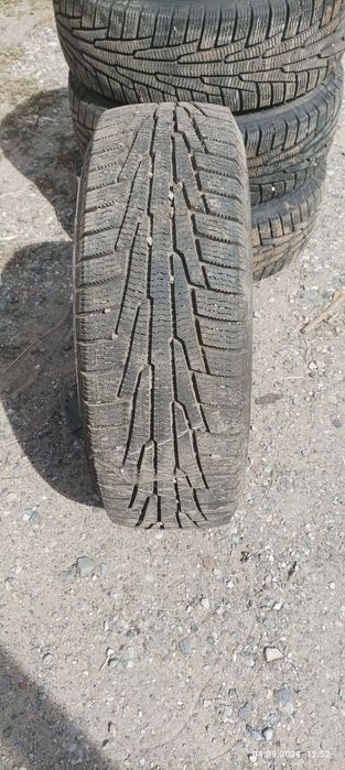 Продам зимние колеса в сборе Nokian Nordman RS2