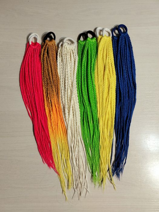 Резинки с косичками