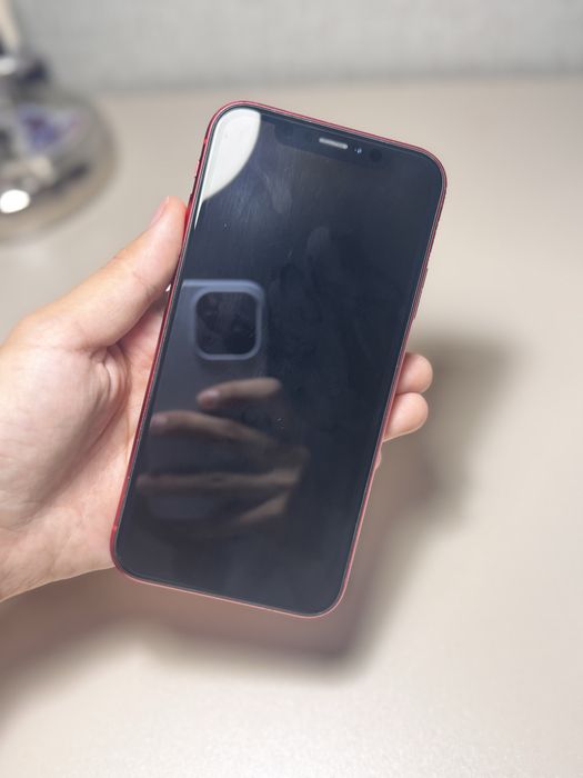 Продаю iPhone XR 128 ГБ