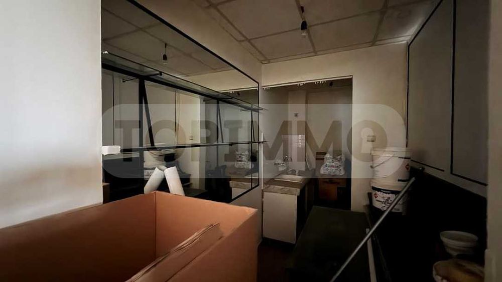 Сутеренен офис под наем с централна локация