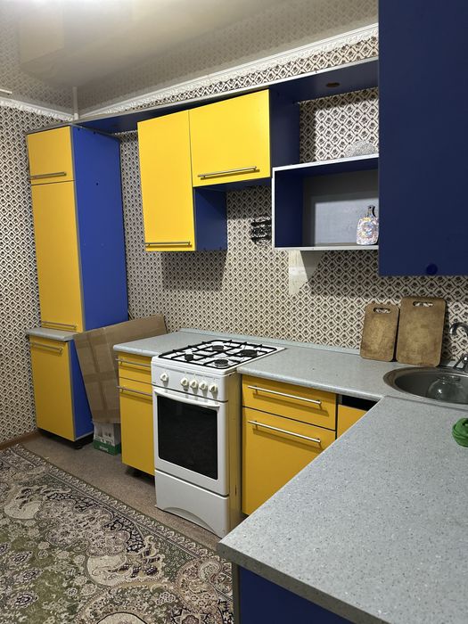 Кухонный гарнитур (угловой)