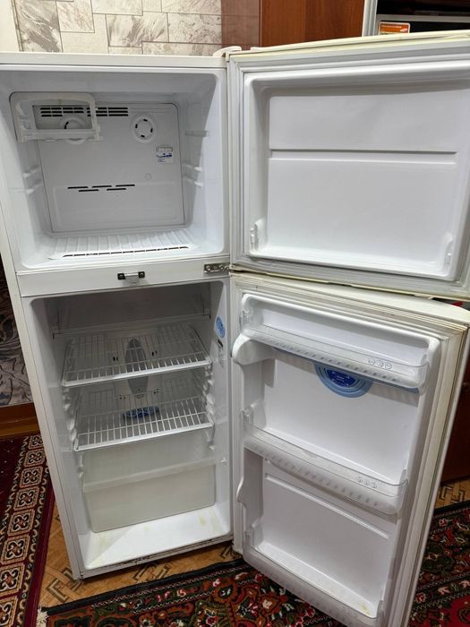 LG muzlatgich (yaxshi holatda)