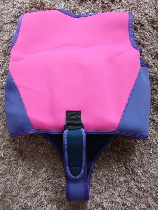 Детска жилетка за плуване 40лв