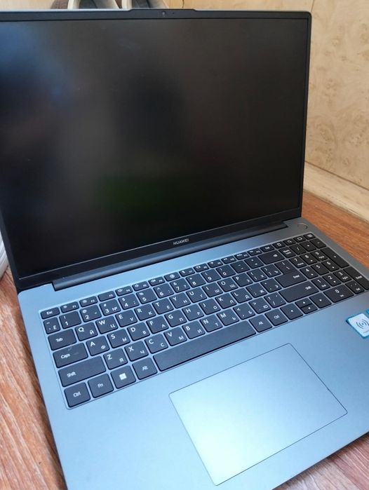 Срочно продам Huawei MateBook D 16 с
