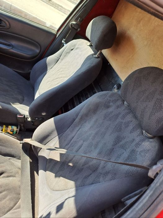 Продам машину  форд