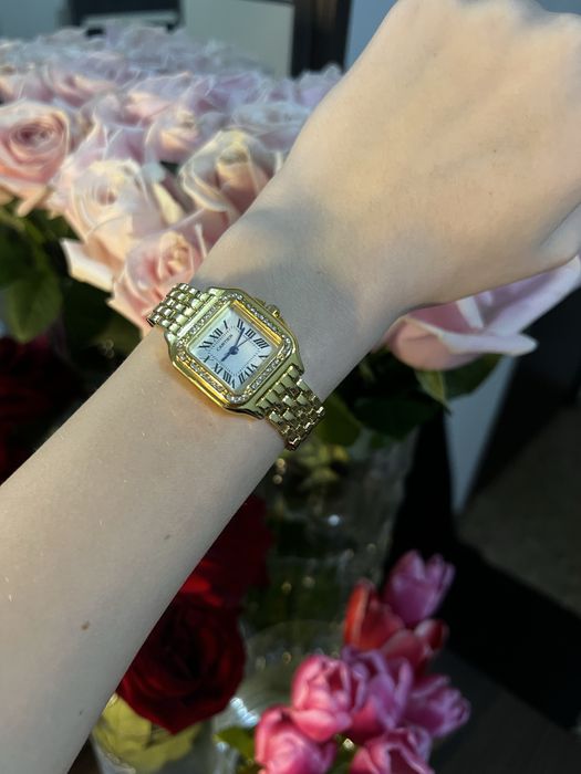 Часы Cartier Картье золотые женские