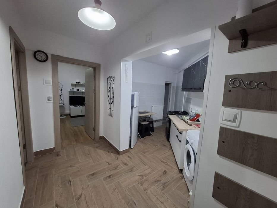 Garsonieră de închiriat, zona Piața Moldovei