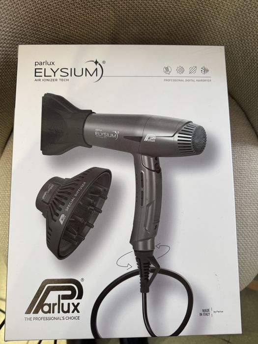 Професионален сешоар Parlux