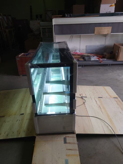 Vitrina frigorifica VERA 180 cm / cofetarie / patiserie