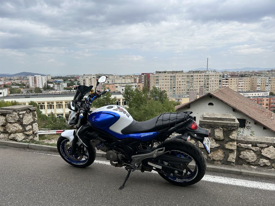 Suzuki gladius 2013