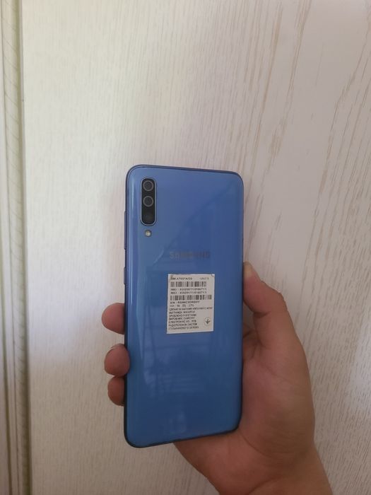 Продам Samsung A70