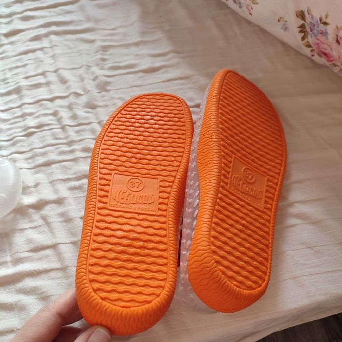 Обувь для бассейна