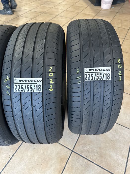 225/55/18 Michelin