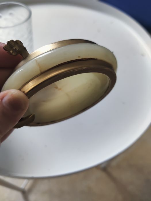 Пепелник интересен