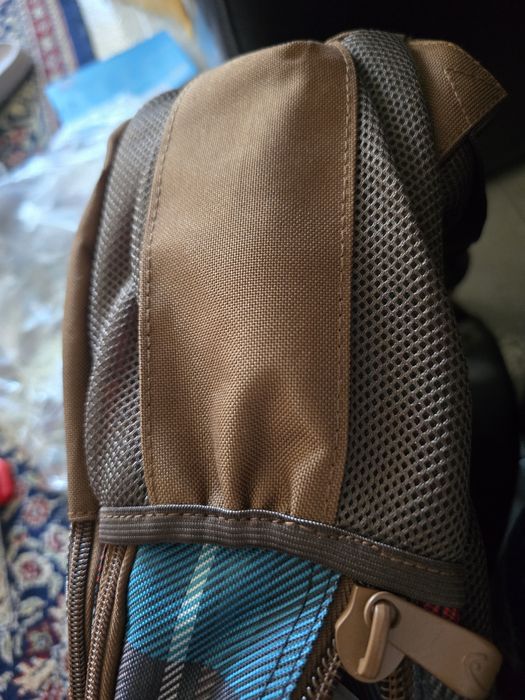 Продавам две нови раници